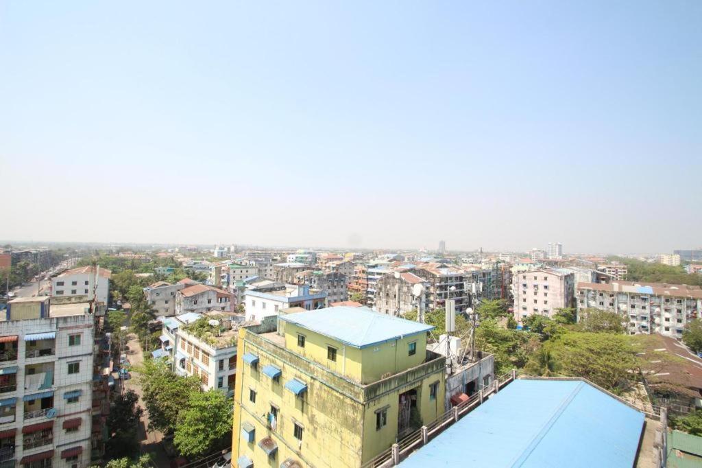 Gemsy Hotel Yangon Exterior foto
