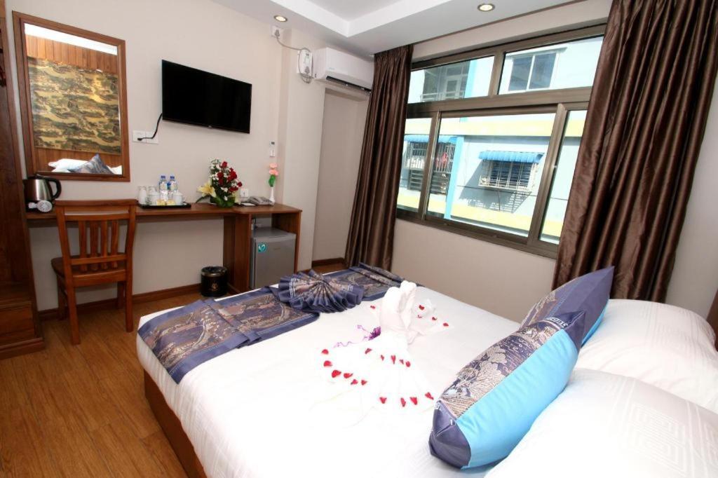 Gemsy Hotel Yangon Exterior foto