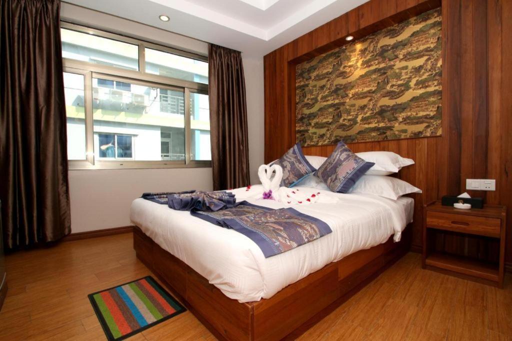 Gemsy Hotel Yangon Exterior foto