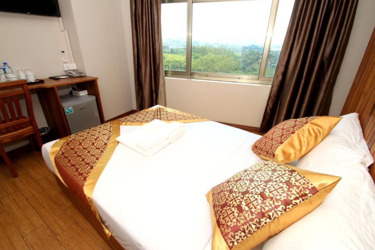 Gemsy Hotel Yangon Exterior foto