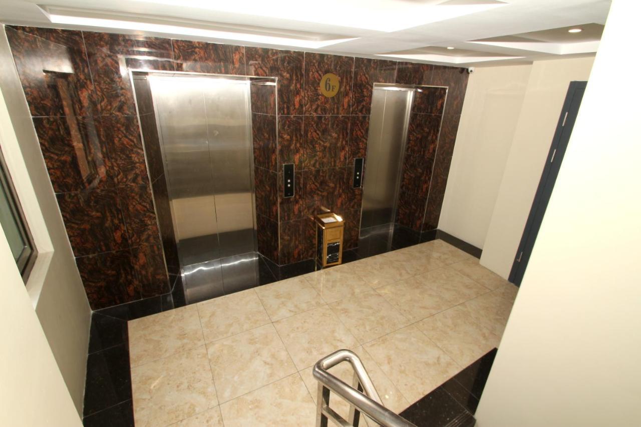 Gemsy Hotel Yangon Exterior foto