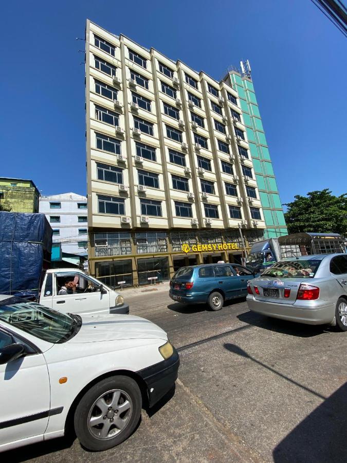 Gemsy Hotel Yangon Exterior foto
